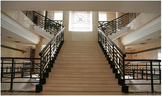 ���ݷ���