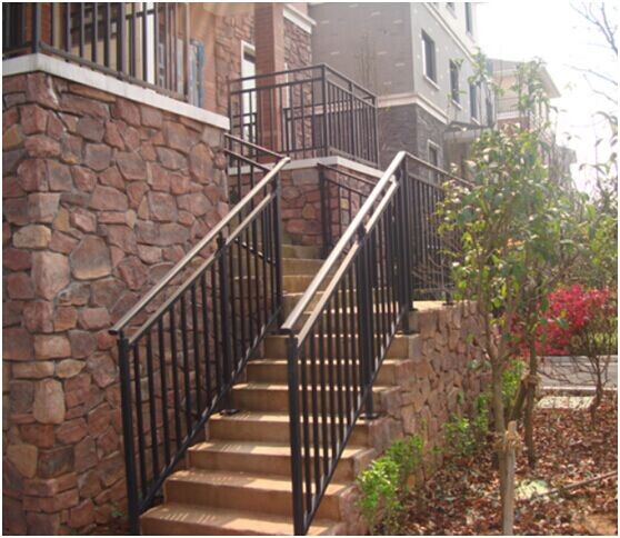 ���ݷ���